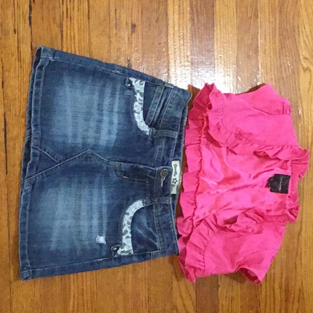 Jean skirt and pink shawl
